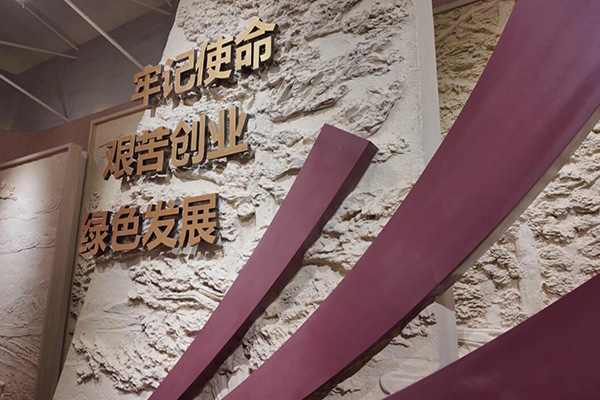 塞罕坝红色教育培训成干部必修课 解码三代治沙精神价值